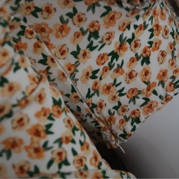 Floral Cropped Top Square Neckline Size 2 - Picture 4 of 6